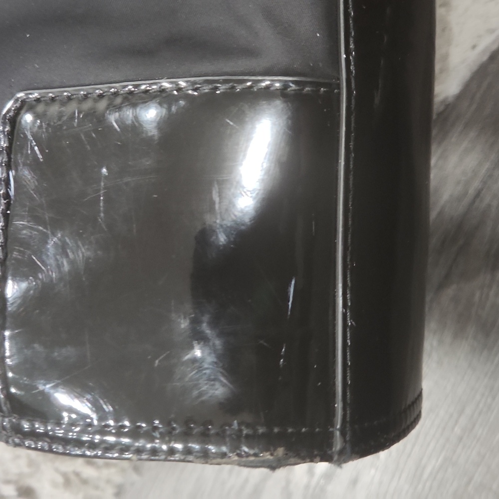 Tory Burch Patent Black Structured Tote Bag - Picture 6 of 12